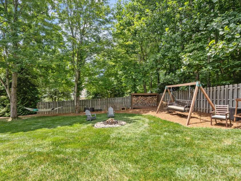 200 Windsor Forest Circle, Fletcher, NC 28732.  MLS# CAR4363372, YatesRealty ID 10028. 