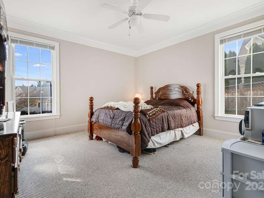 8 Sweet Gum Drive, Asheville, NC 28805.  MLS# CAR4194709, YatesRealty ID 10028. 