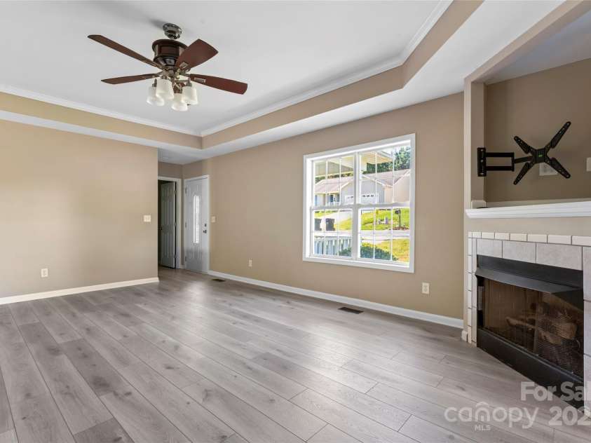 1806 Red Bird Circle, Concord, NC 28025.  MLS# CAR4252674, YatesRealty ID 10030. 