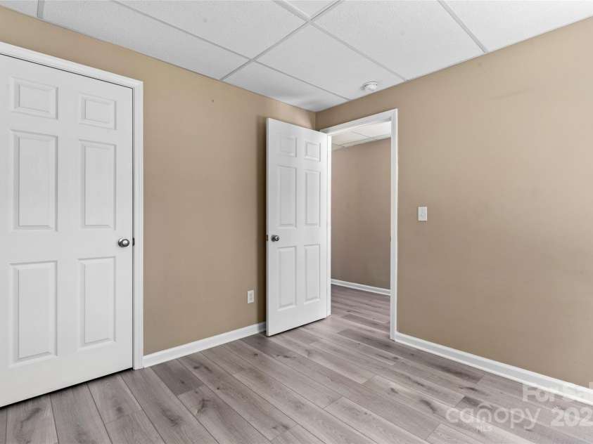 1806 Red Bird Circle, Concord, NC 28025.  MLS# CAR4252674, YatesRealty ID 10030. 