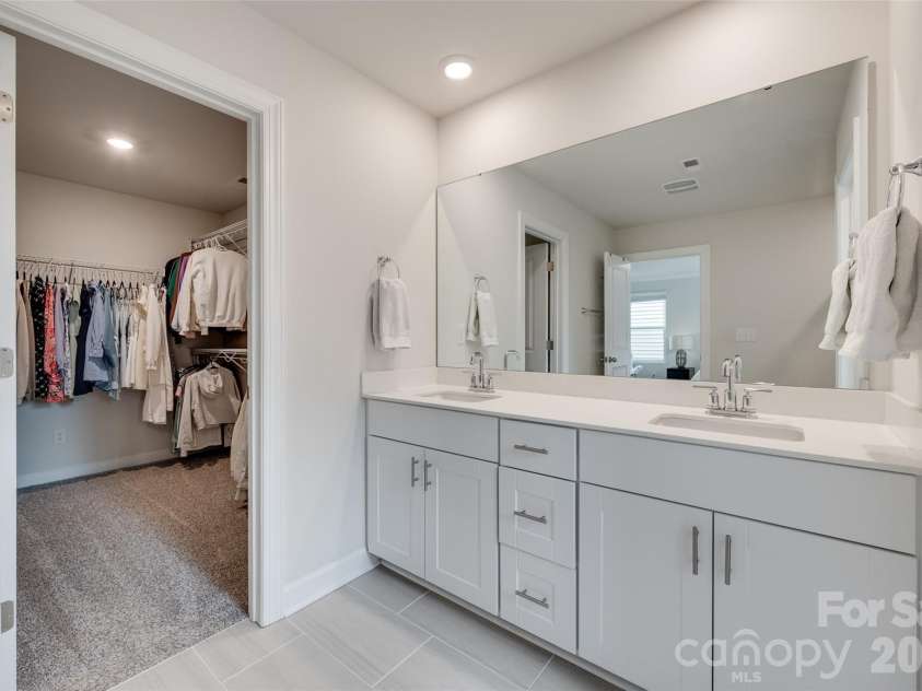 534 Palmarosa Street, Fort Mill, SC 29715.  MLS# CAR4354433, YatesRealty ID 10030. 