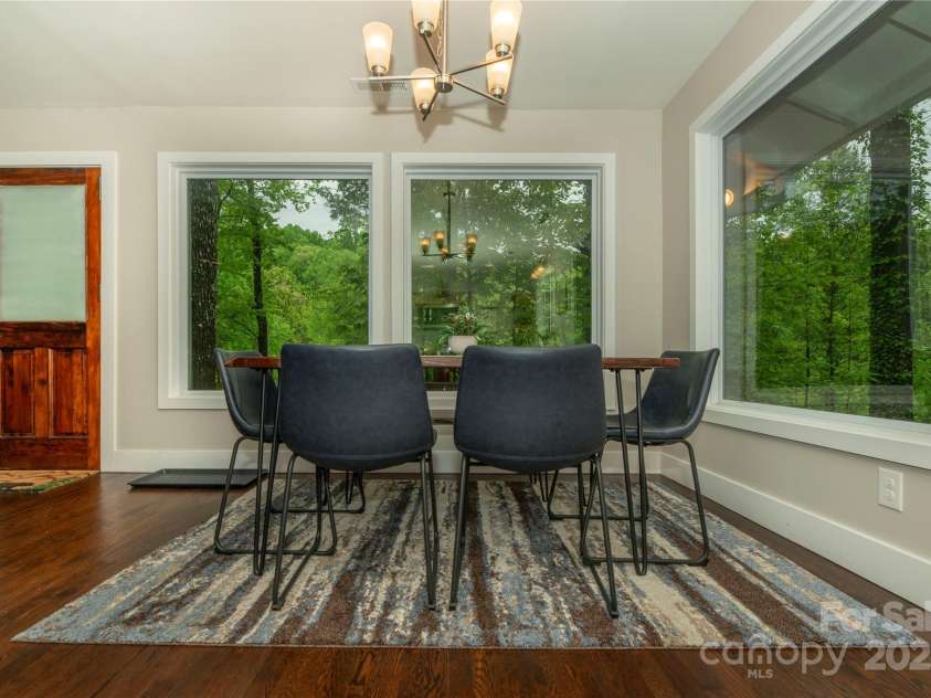 10 La Floresta Lane, Cedar Mountain, NC 28718.  MLS# CAR4333609, YatesRealty ID 10031. 