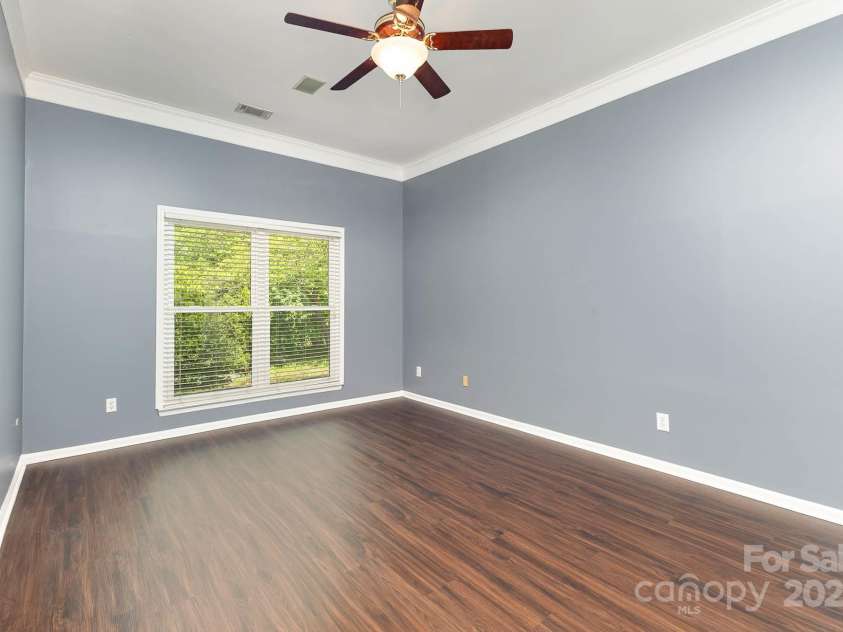 3200 Tallia Court, Charlotte, NC 28269.  MLS# CAR4249625, YatesRealty ID 10032. Spacious Primary Suite separate from other bedrooms!