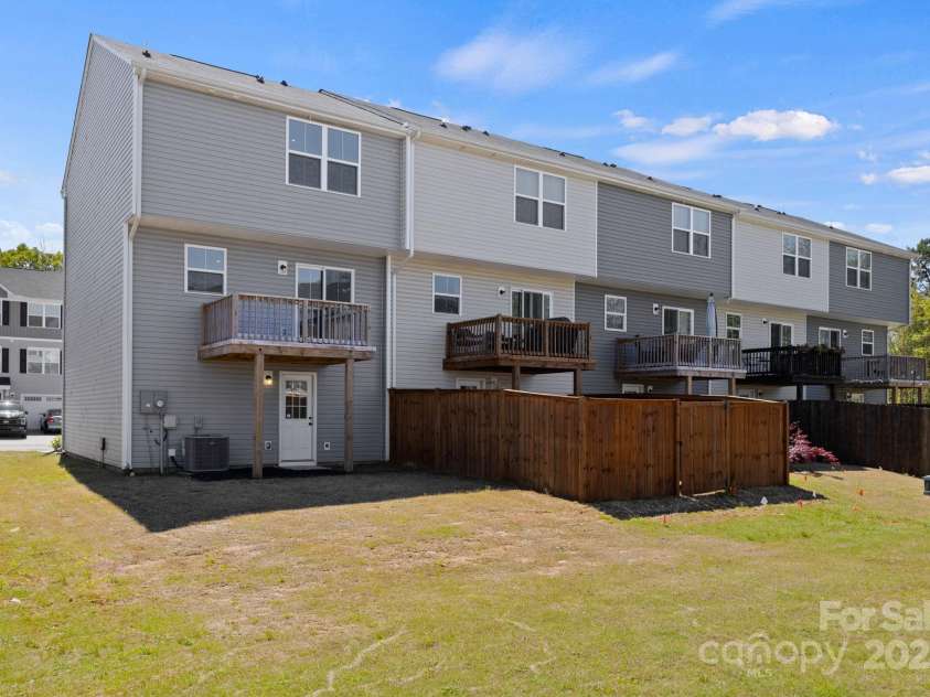 220 MAPLE FORGE Trail, Greenville, SC 29617.  MLS# CAR4246924, YatesRealty ID 10033. 