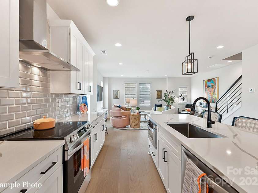 3010 Khan Park Drive, Charlotte, NC 28206.  MLS# CAR4273903, YatesRealty ID 10034. 