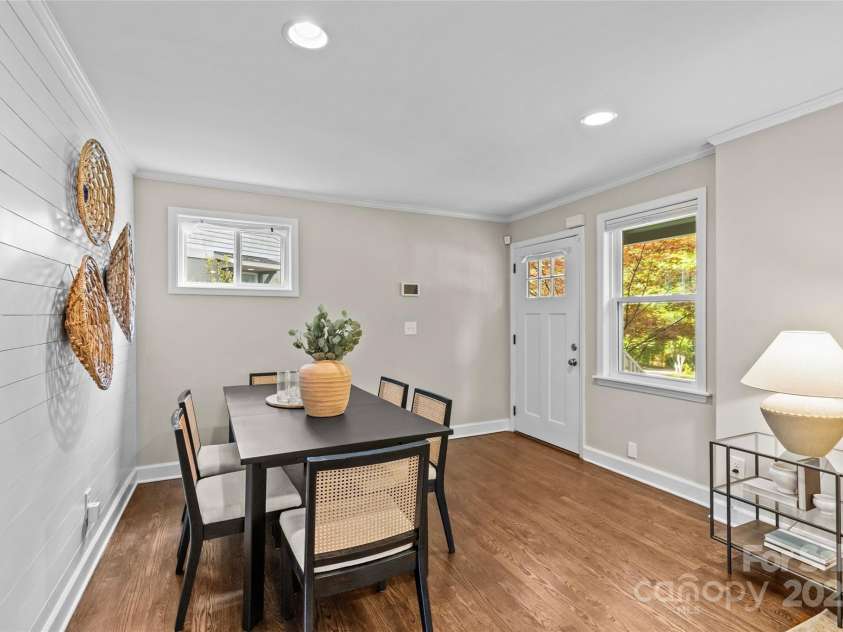 3320 Eastwood Drive, Charlotte, NC 28205.  MLS# CAR4250652, YatesRealty ID 10036. 