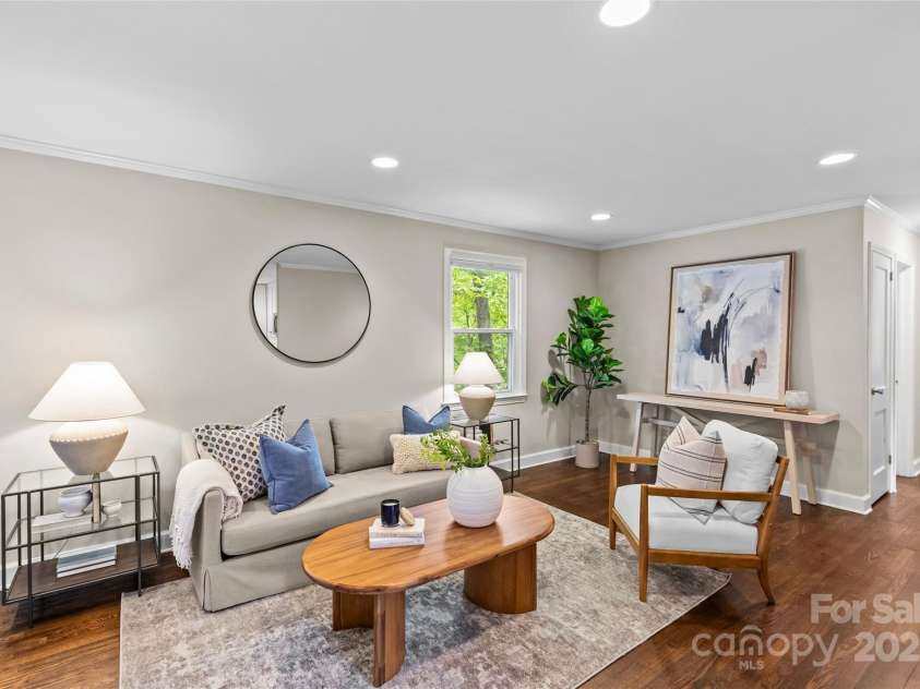 3320 Eastwood Drive, Charlotte, NC 28205.  MLS# CAR4250652, YatesRealty ID 10036. 