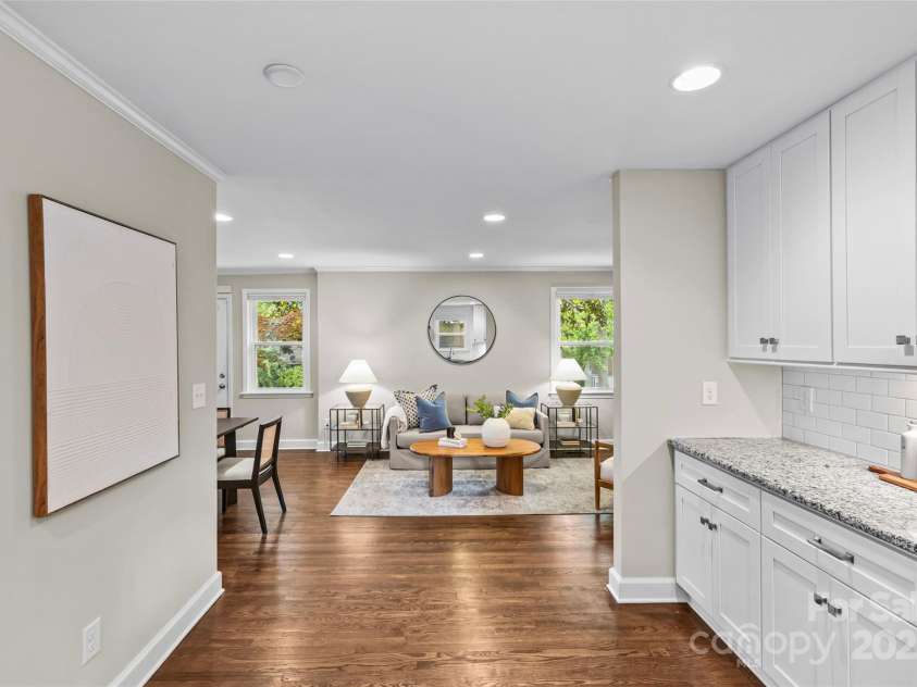 3320 Eastwood Drive, Charlotte, NC 28205.  MLS# CAR4250652, YatesRealty ID 10036. 