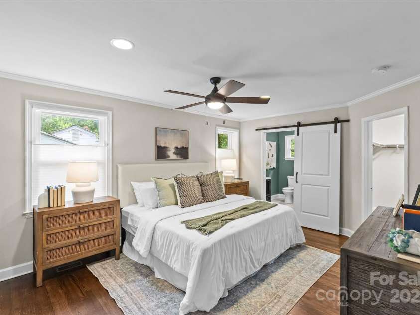 3320 Eastwood Drive, Charlotte, NC 28205.  MLS# CAR4250652, YatesRealty ID 10036. 