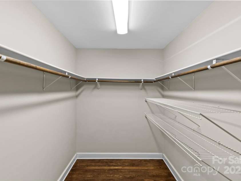 3320 Eastwood Drive, Charlotte, NC 28205.  MLS# CAR4250652, YatesRealty ID 10036. 