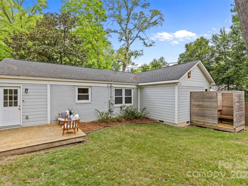 3320 Eastwood Drive, Charlotte, NC 28205.  MLS# CAR4250652, YatesRealty ID 10036. 