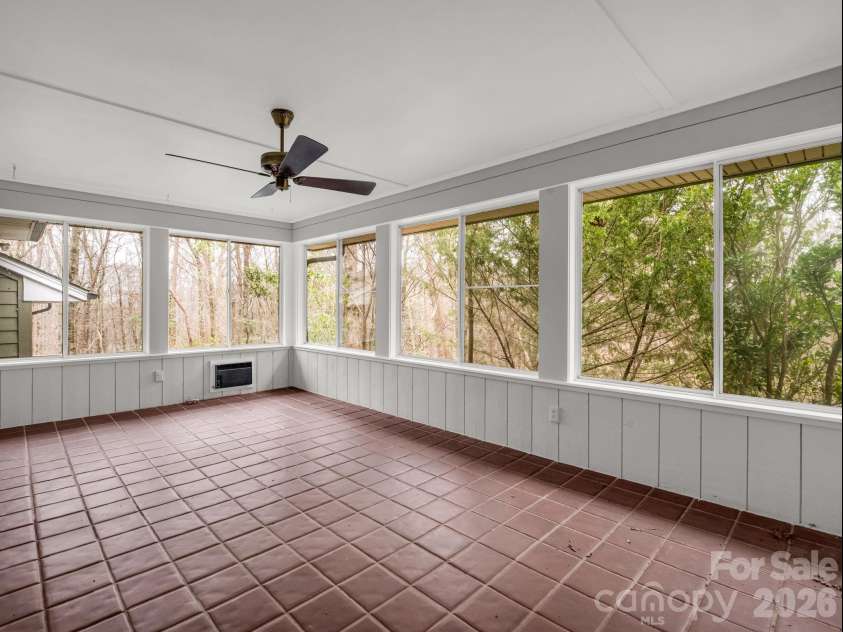 117 Hummingbird Lane, Columbus, NC 28722.  MLS# CAR4368067, YatesRealty ID 10037. 