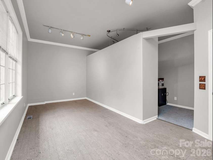 117 Hummingbird Lane, Columbus, NC 28722.  MLS# CAR4368067, YatesRealty ID 10037. 