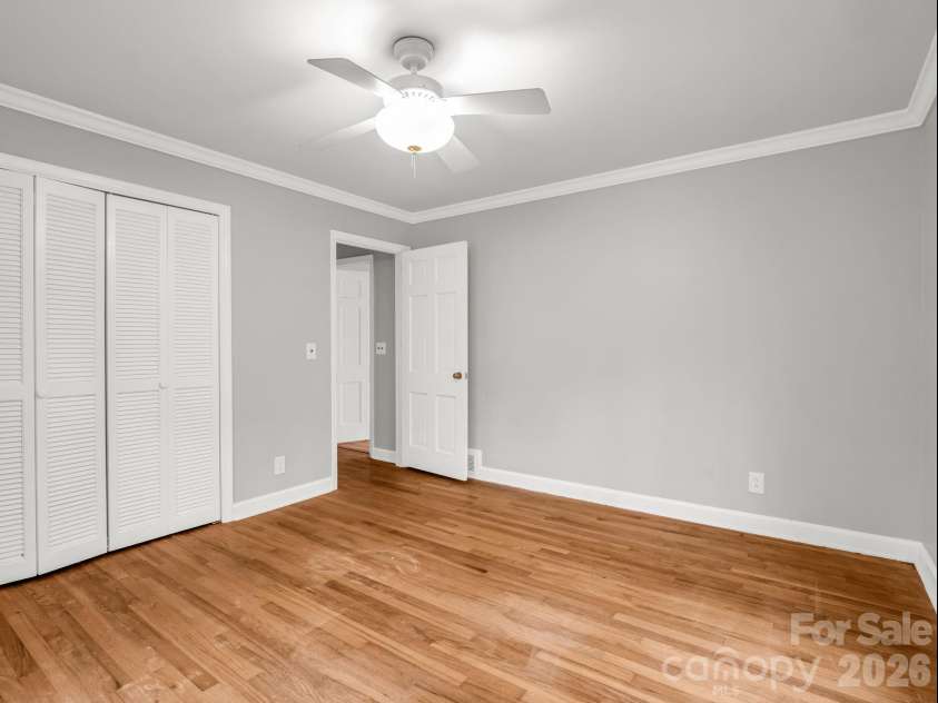 117 Hummingbird Lane, Columbus, NC 28722.  MLS# CAR4429441, YatesRealty ID 10037. 