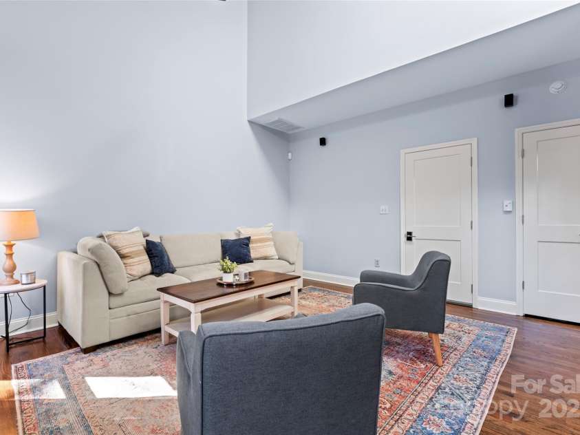 1921 Kenilworth Avenue, Charlotte, NC 28203.  MLS# CAR4223541, YatesRealty ID 10038. 