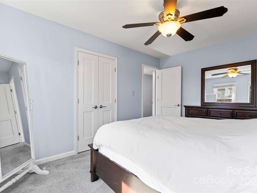 1921 Kenilworth Avenue, Charlotte, NC 28203.  MLS# CAR4223541, YatesRealty ID 10038. 