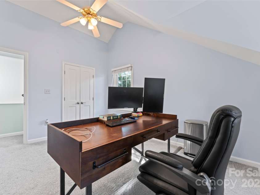 1921 Kenilworth Avenue, Charlotte, NC 28203.  MLS# CAR4223541, YatesRealty ID 10038. 