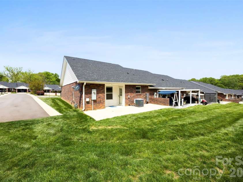 7000 Owens Court, Lowell, NC 28098.  MLS# CAR4368066, YatesRealty ID 10038. 