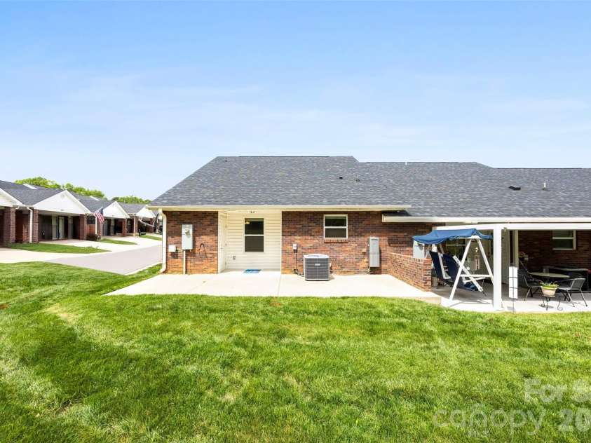 7000 Owens Court, Lowell, NC 28098.  MLS# CAR4368066, YatesRealty ID 10038. 