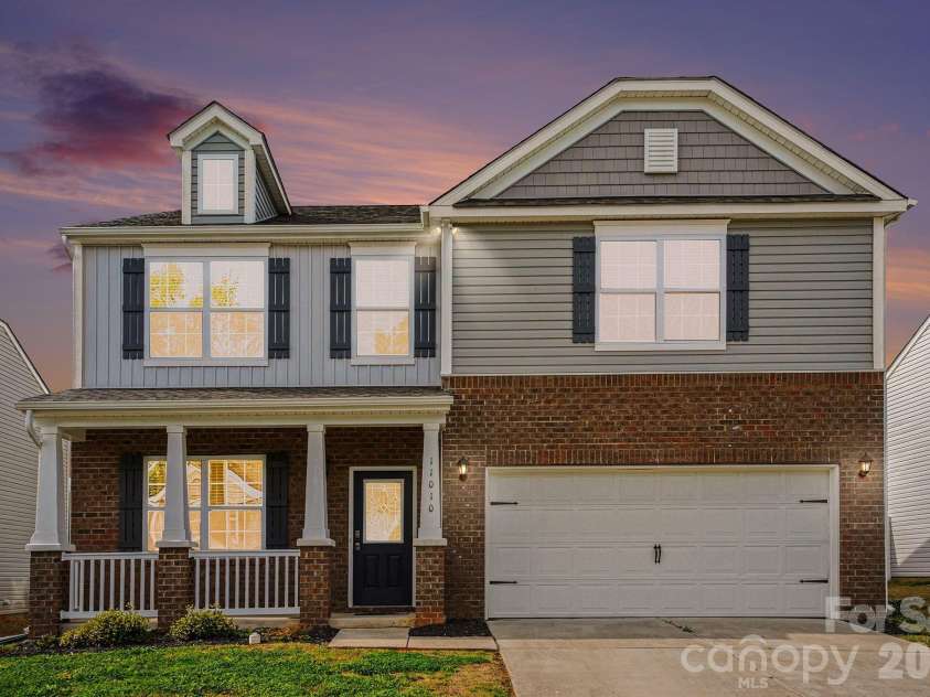 11010 Austin Estates Drive, Charlotte, NC 28213.  MLS# CAR4367645, YatesRealty ID 10039. 