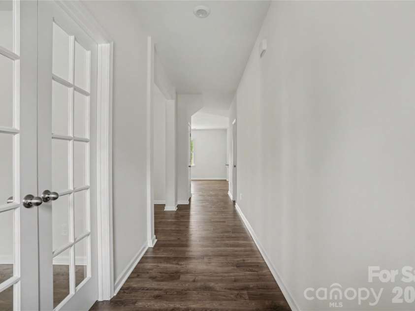 11010 Austin Estates Drive, Charlotte, NC 28213.  MLS# CAR4367645, YatesRealty ID 10039. 