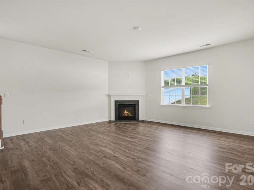 11010 Austin Estates Drive, Charlotte, NC 28213.  MLS# CAR4367645, YatesRealty ID 10039. 