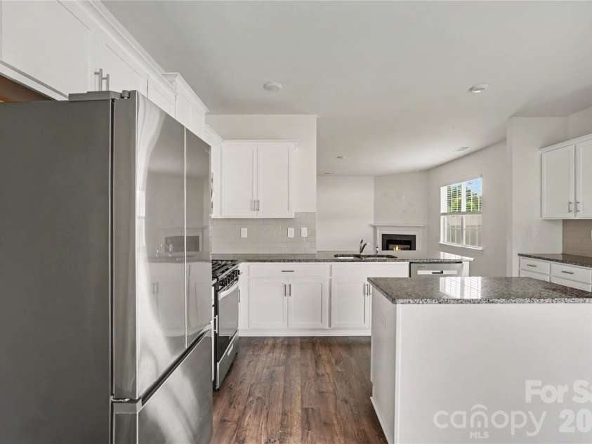 11010 Austin Estates Drive, Charlotte, NC 28213.  MLS# CAR4367645, YatesRealty ID 10039. 