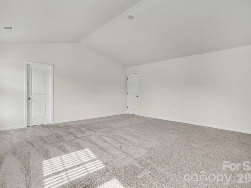 11010 Austin Estates Drive, Charlotte, NC 28213.  MLS# CAR4367645, YatesRealty ID 10039. 