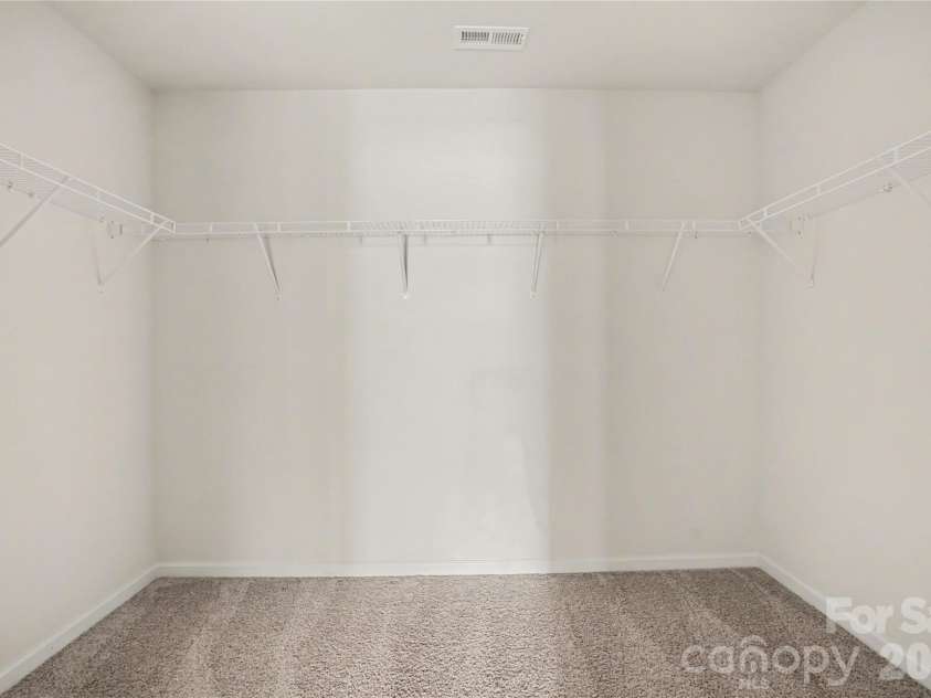 11010 Austin Estates Drive, Charlotte, NC 28213.  MLS# CAR4367645, YatesRealty ID 10039. 