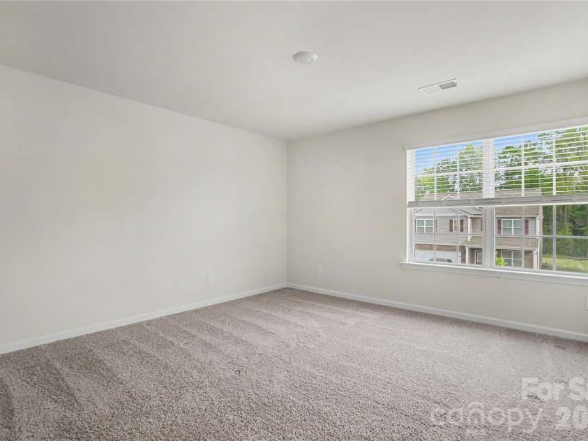 11010 Austin Estates Drive, Charlotte, NC 28213.  MLS# CAR4367645, YatesRealty ID 10039. 