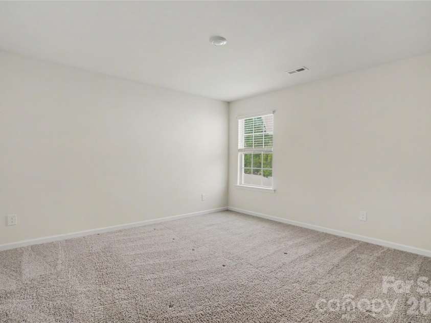 11010 Austin Estates Drive, Charlotte, NC 28213.  MLS# CAR4367645, YatesRealty ID 10039. 