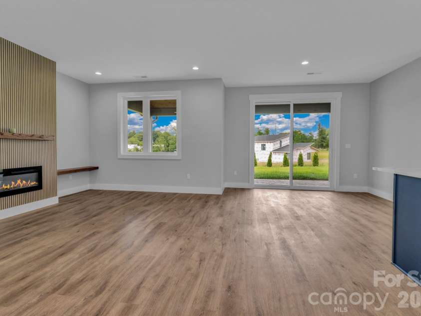 79 Scott Meadows Drive, Asheville, NC 28806.  MLS# CAR4367506, YatesRealty ID 10041. 