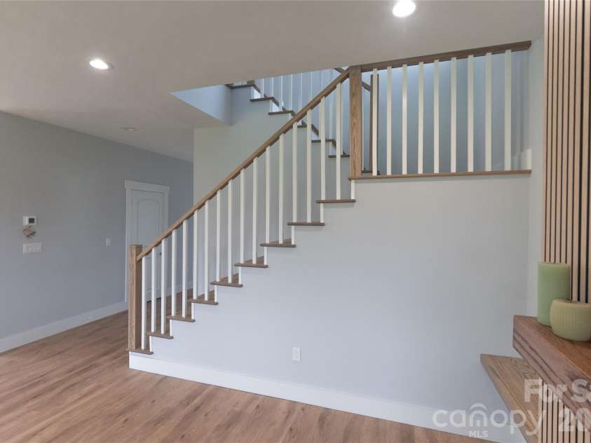 79 Scott Meadows Drive, Asheville, NC 28806.  MLS# CAR4367506, YatesRealty ID 10041. 