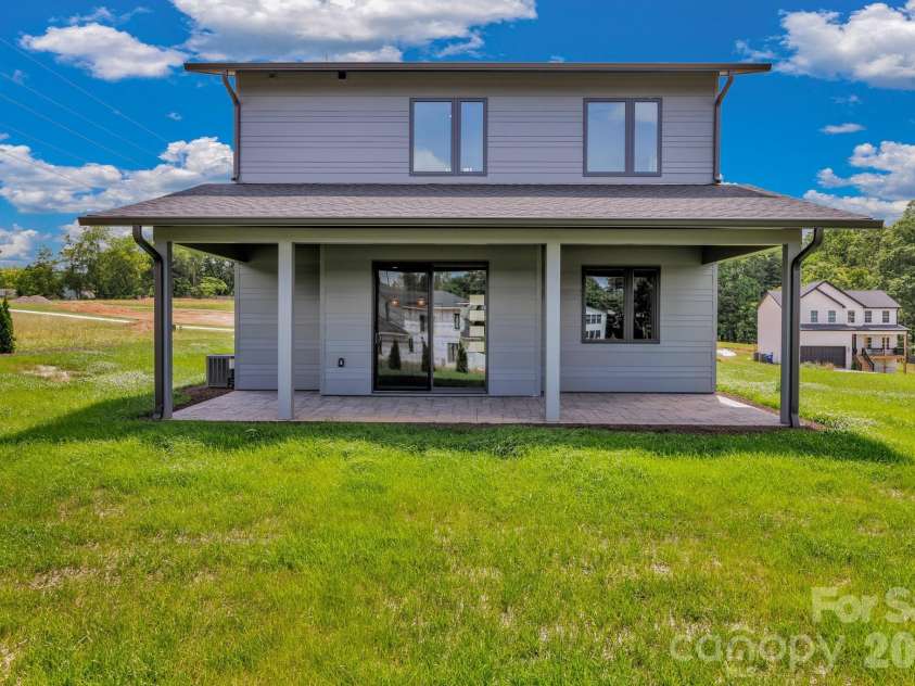 79 Scott Meadows Drive, Asheville, NC 28806.  MLS# CAR4367506, YatesRealty ID 10041. 