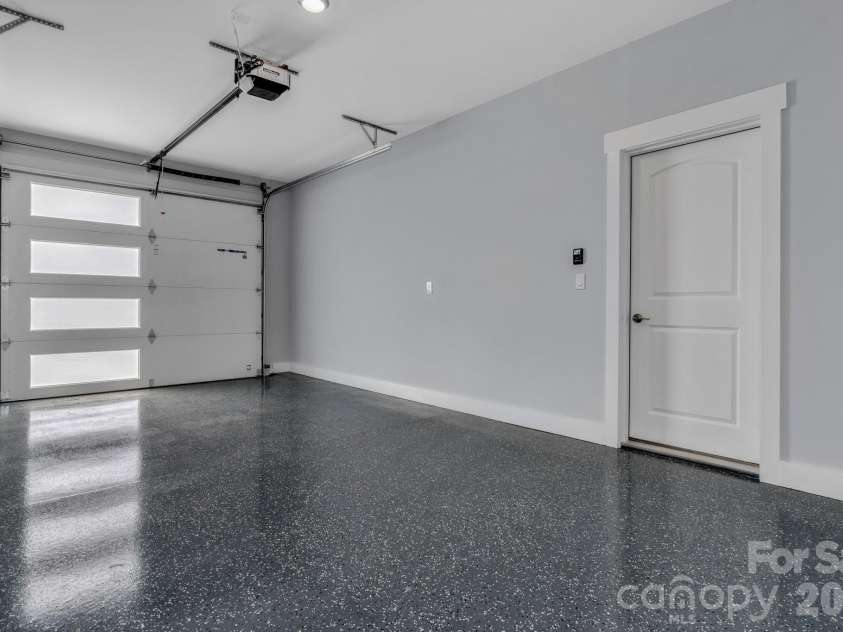 79 Scott Meadows Drive, Asheville, NC 28806.  MLS# CAR4367506, YatesRealty ID 10041. 