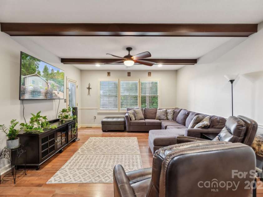 18 Shipmaster Court, Clover, SC 29710.  MLS# CAR4254417, YatesRealty ID 10042. 