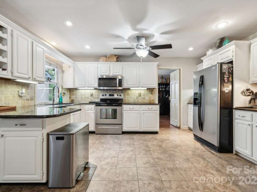 18 Shipmaster Court, Clover, SC 29710.  MLS# CAR4254417, YatesRealty ID 10042. 