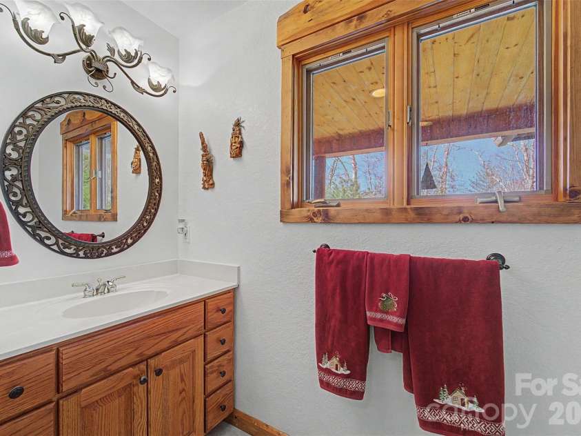 112 Hawks Nest Ridge, Cullowhee, NC 28723.  MLS# CAR4362759, YatesRealty ID 10045. 