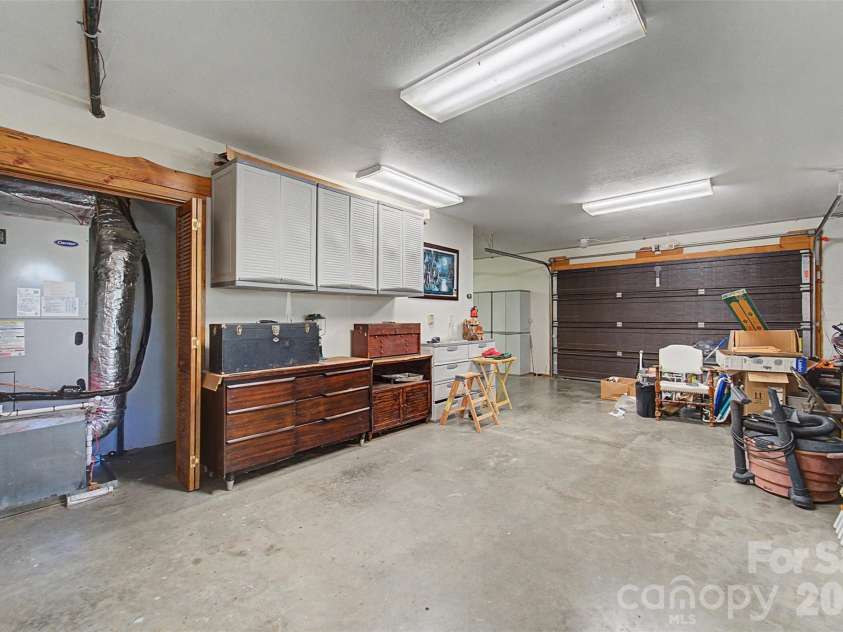 112 Hawks Nest Ridge, Cullowhee, NC 28723.  MLS# CAR4362759, YatesRealty ID 10045. 