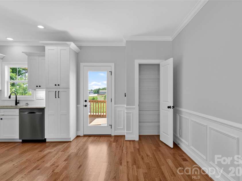271 Stonybrook Drive, Lexington, NC 27295.  MLS# CAR4368156, YatesRealty ID 10047. 