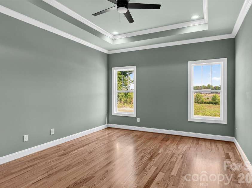 271 Stonybrook Drive, Lexington, NC 27295.  MLS# CAR4368156, YatesRealty ID 10047. 