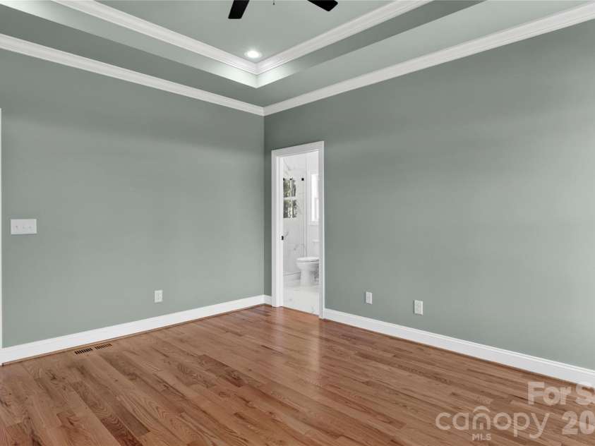 271 Stonybrook Drive, Lexington, NC 27295.  MLS# CAR4368156, YatesRealty ID 10047. 