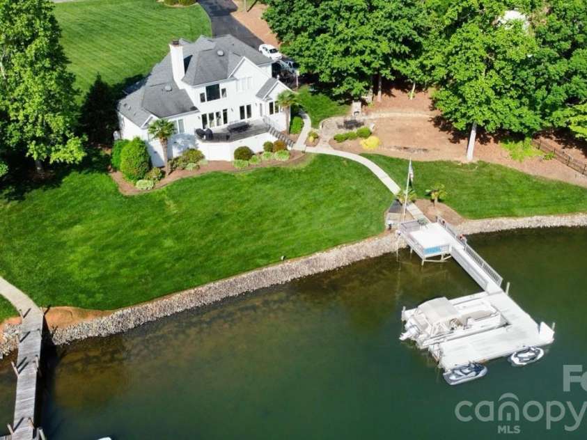 164 Normandy Road, Mooresville, NC 28117.  MLS# CAR4368160, YatesRealty ID 10048. 