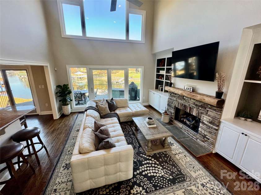 164 Normandy Road, Mooresville, NC 28117.  MLS# CAR4368160, YatesRealty ID 10048. 