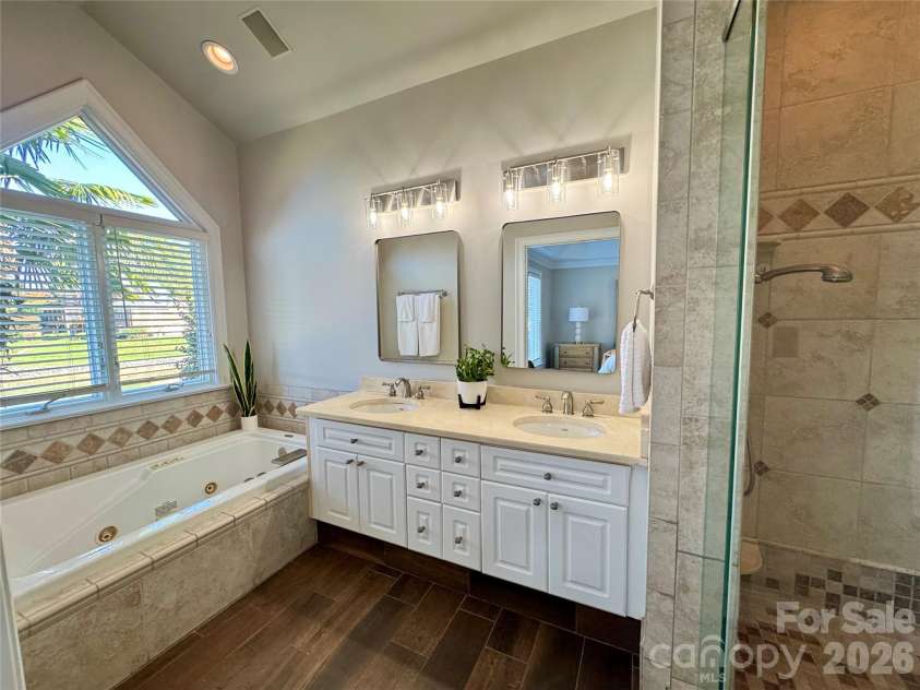 164 Normandy Road, Mooresville, NC 28117.  MLS# CAR4368160, YatesRealty ID 10048. 