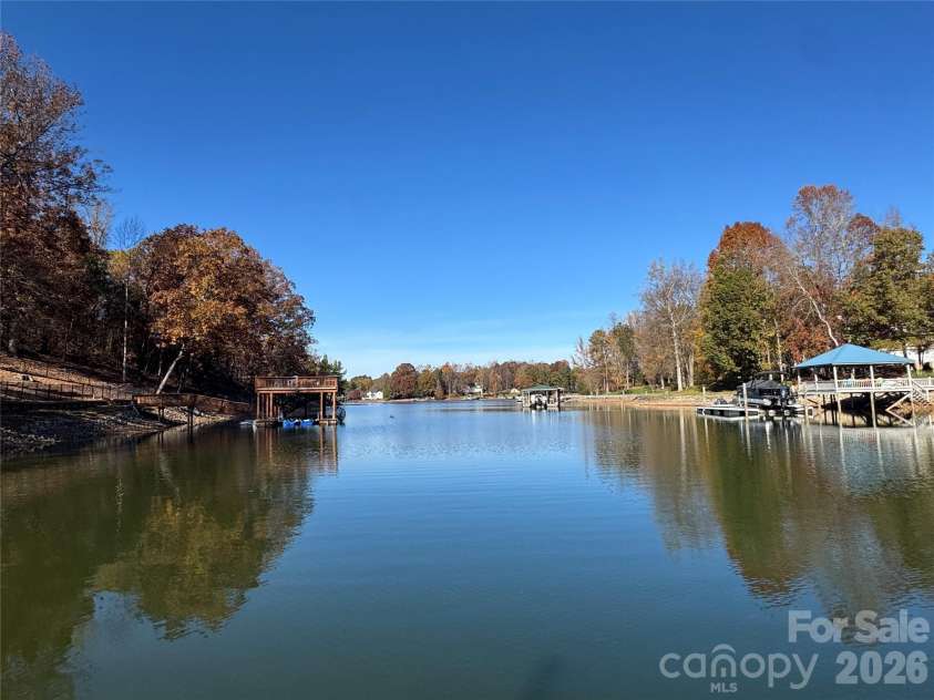 164 Normandy Road, Mooresville, NC 28117.  MLS# CAR4368160, YatesRealty ID 10048. 