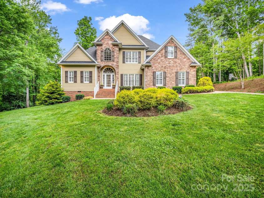 155 Palomino Trail, Rutherfordton, NC 28139.  MLS# CAR4254520, YatesRealty ID 10049. 