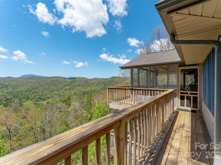 101 Ruffed Grouse Road, Brevard, NC 28712.  MLS# CAR4132421, YatesRealty ID 10050. 