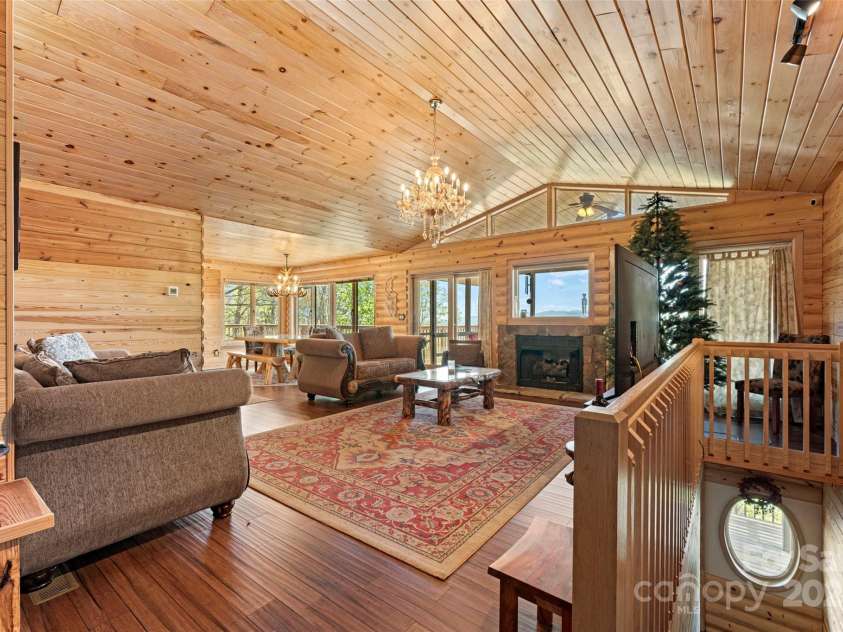 101 Ruffed Grouse Road, Brevard, NC 28712.  MLS# CAR4132421, YatesRealty ID 10050. 