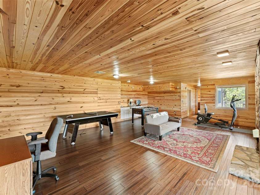 101 Ruffed Grouse Road, Brevard, NC 28712.  MLS# CAR4132421, YatesRealty ID 10050. 
